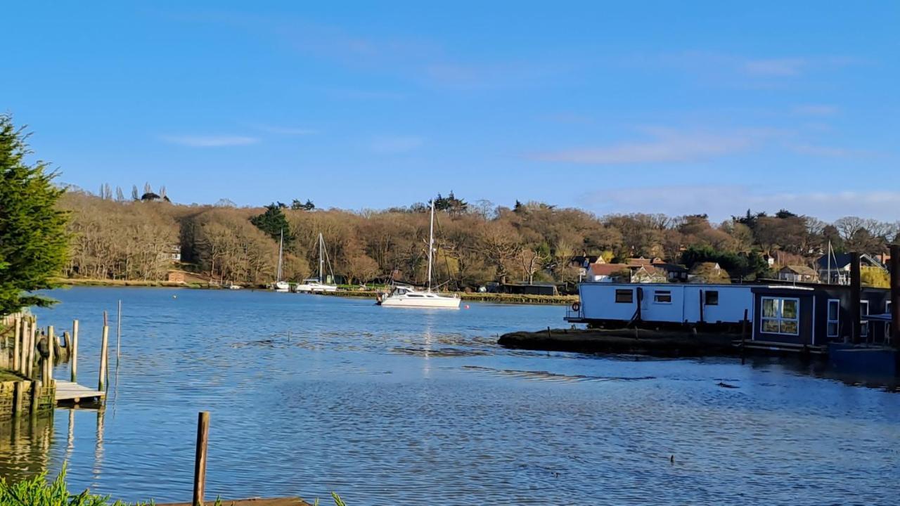 Sandown On The Creek Wootton Bridge  Extérieur photo