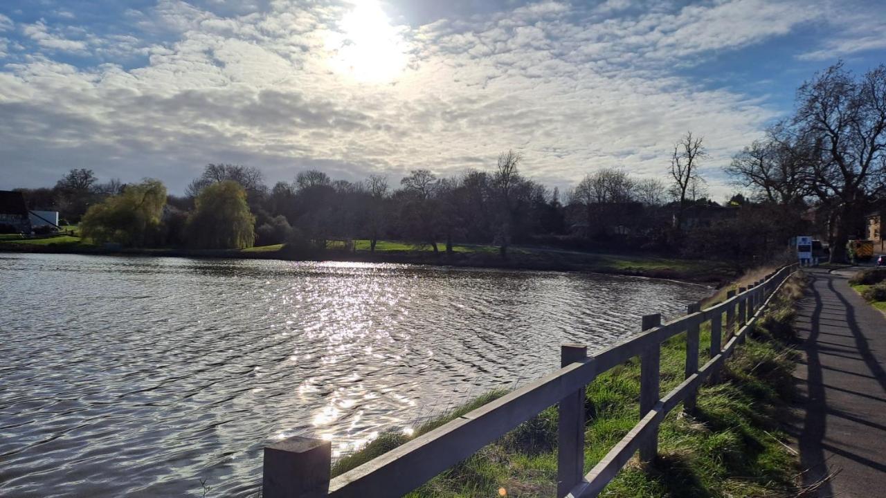 Sandown On The Creek Wootton Bridge  Extérieur photo
