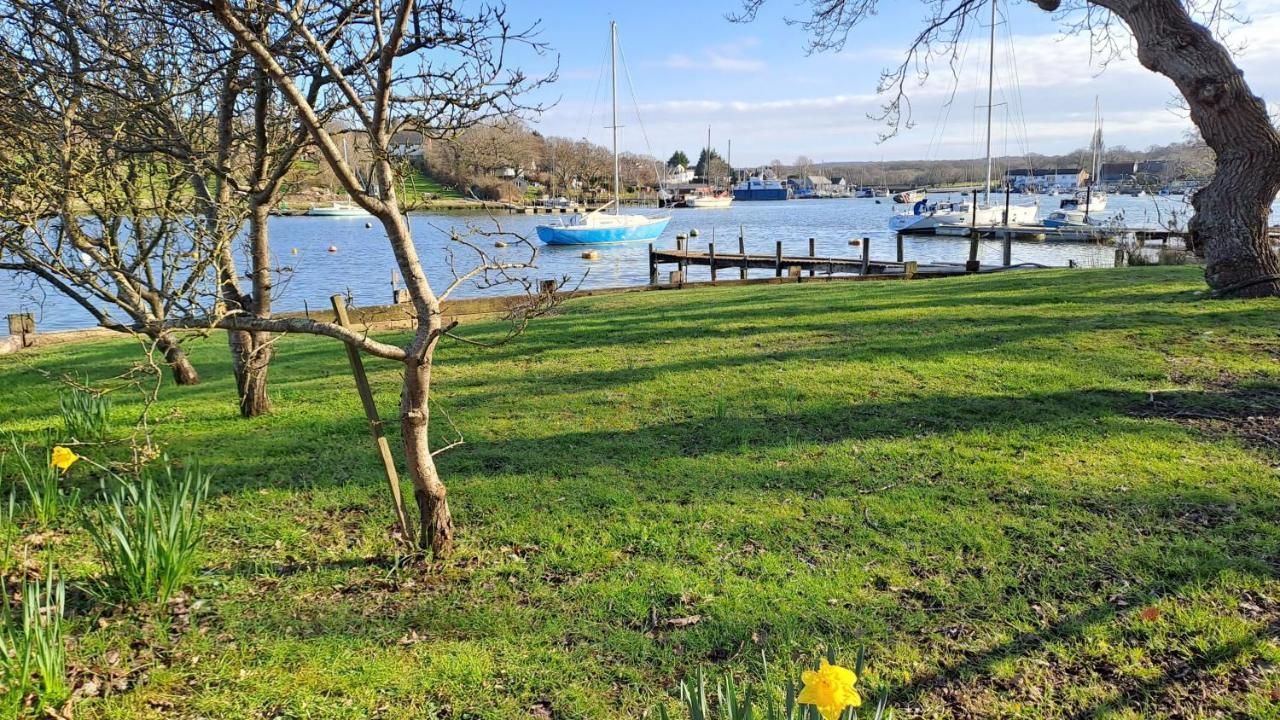 Sandown On The Creek Wootton Bridge  Extérieur photo